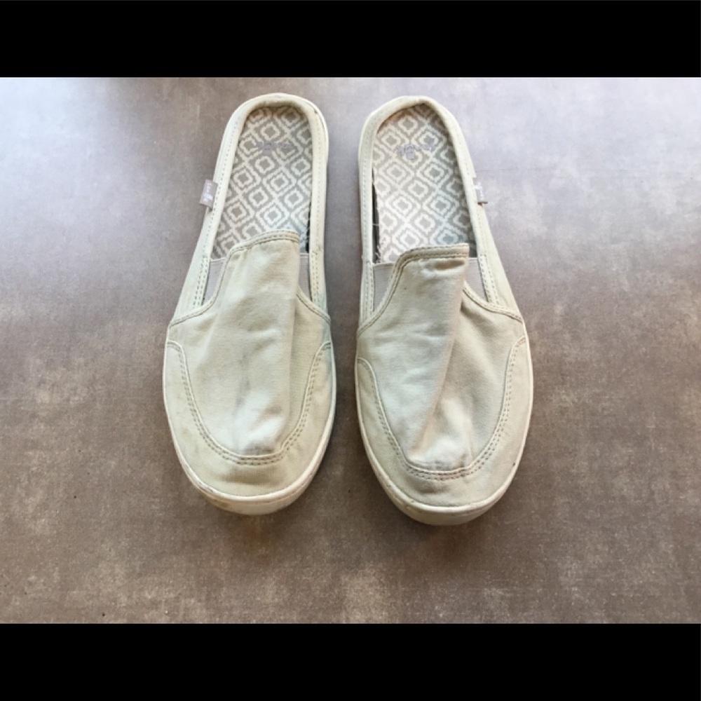 Sanuk sneaker slide